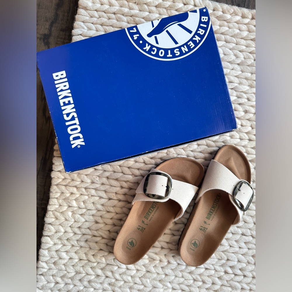 NIB / Madrid Vegan Big Buckle Birkenstock / SIZE 41 (10-10.5)
